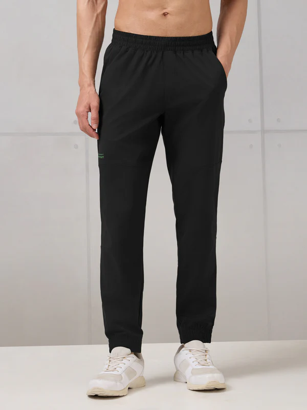 Men Solid Slim Fit Joggers - Image 2