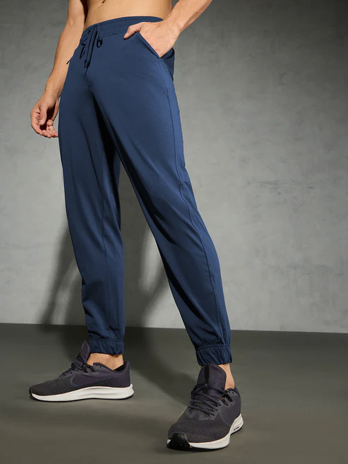 Men Solid Slim Fit Joggers - Image 3